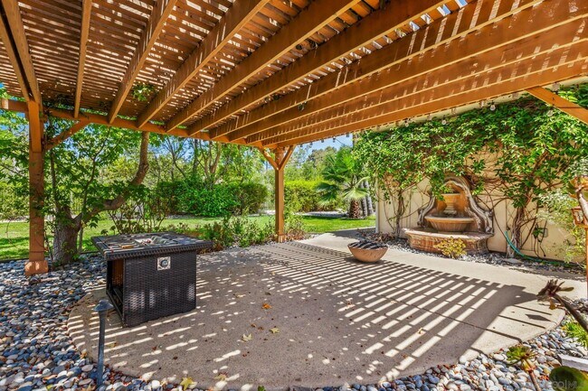 Building Photo - 6704 Rancho Lakes Ct