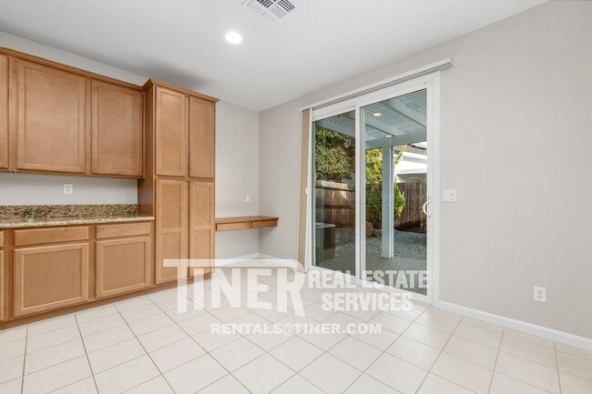 Building Photo - 3152 Overton Way