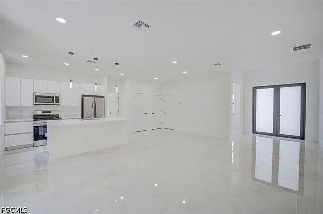 Building Photo - 3213 51st St W