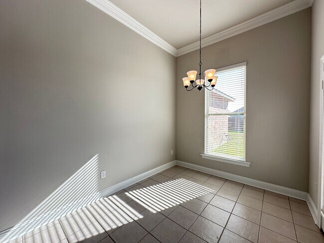 Building Photo - *$500 off FIRST MONTHS RENT MOVE IN SPECIAL* (LUCIEN FIELD ESTATES-SOUTHEAST SHREVEPORT-BEAUTIFUL...