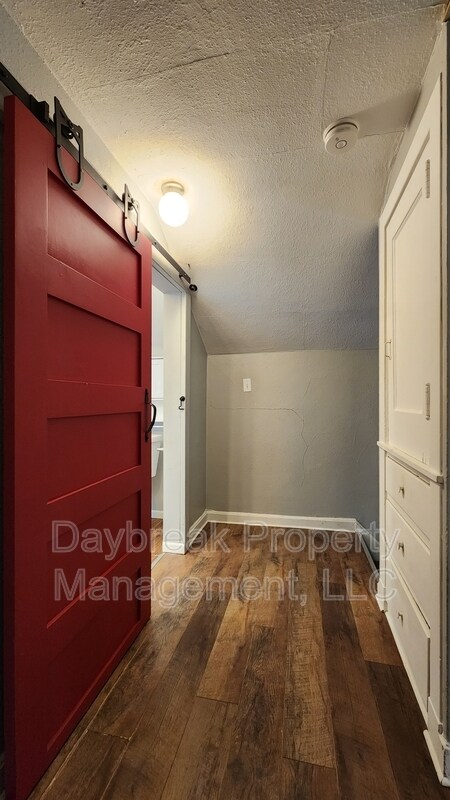 Building Photo - 1242 10th St N
