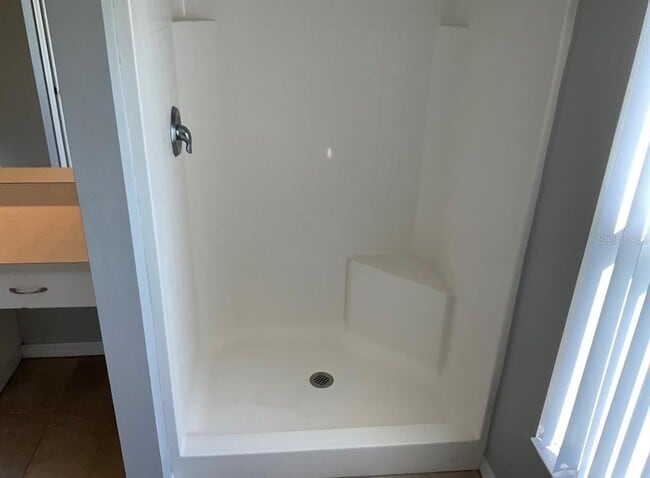 Building Photo - 2467 Zuyder Terrace