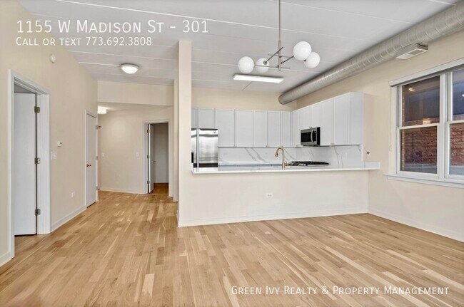 Building Photo - 1155 W Madison St