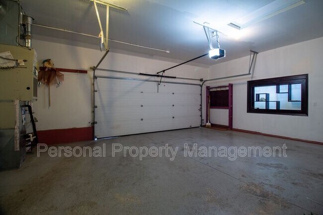 Building Photo - 17407 SE 23rd Way