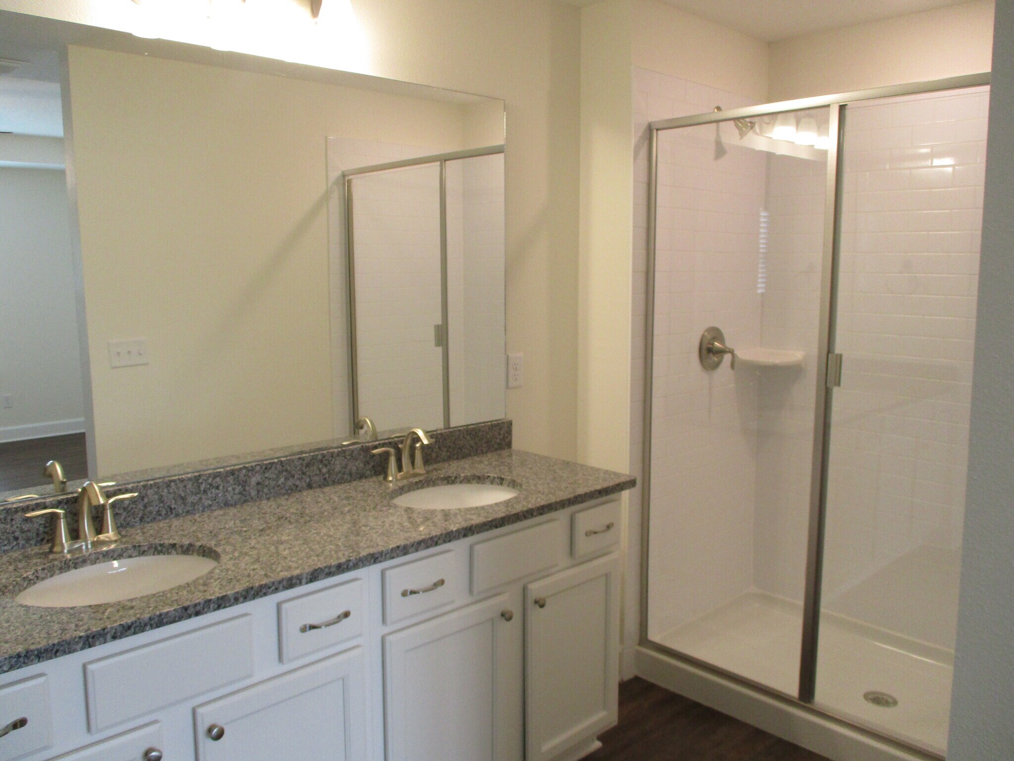 Building Photo - 10302 Watercrest Ct