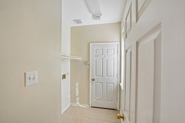 Building Photo - 15415 Truslow Point Ln