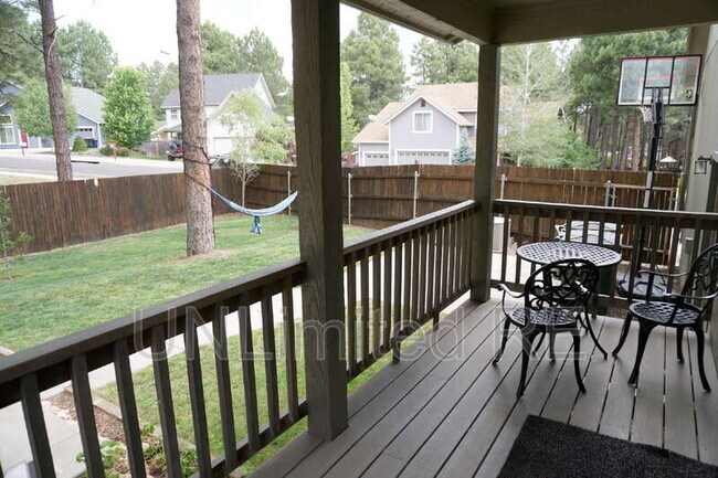 Building Photo - 4154 S Pheasant Run Dr