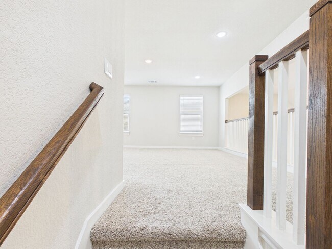 Building Photo - Beautiful Bar W Ranch Home – Hill Country Charm with Modern Comforts