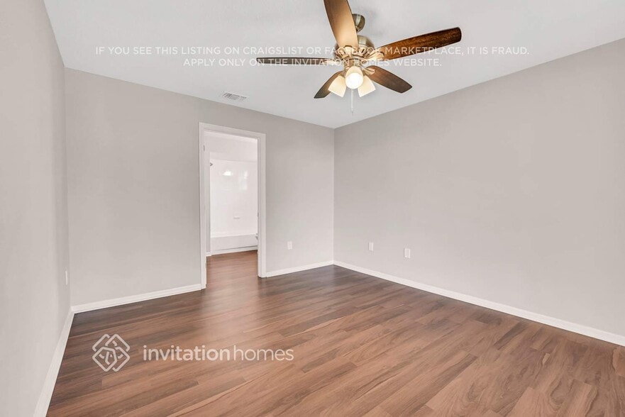 Building Photo - 332 Dagama Ct