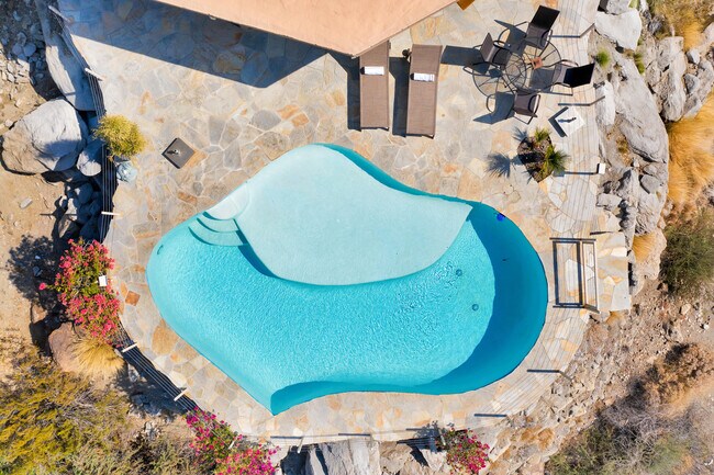 Building Photo - 17 Cahuilla Hills Dr