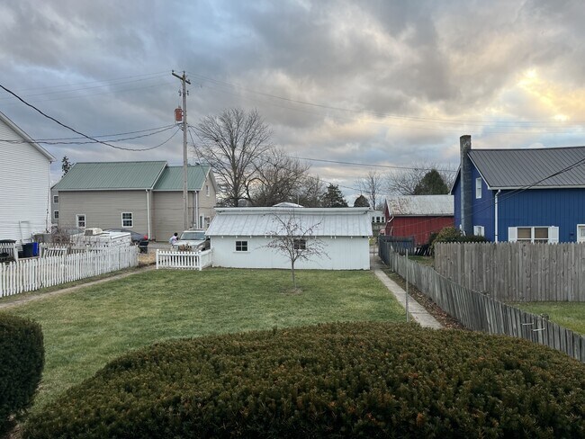 Building Photo - 314 Main St