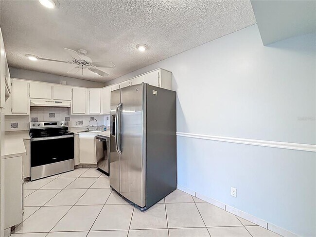 Building Photo - 826 Sky Pine Way