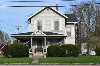 Building Photo - 343 1/2 S. Main