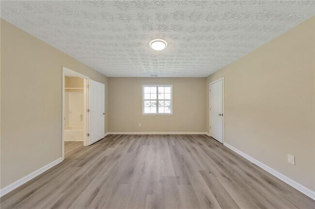 Building Photo - 3849 Dillard St