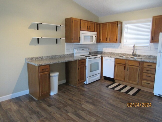 Building Photo - 2 Bedroom Condo in Osage Beach