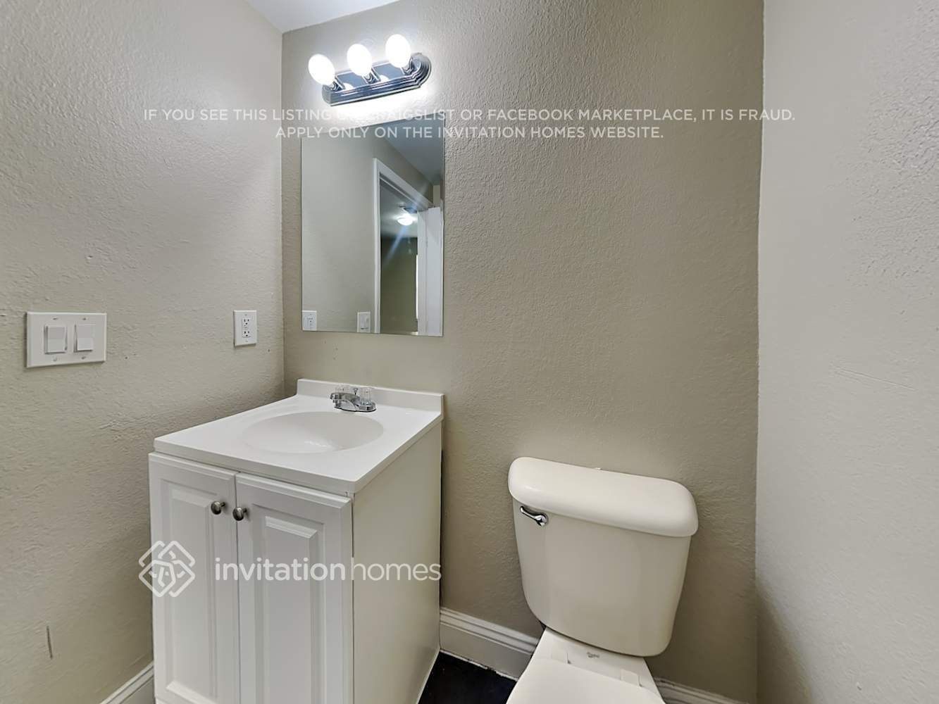 Building Photo - 15050 SW 9th Terrace