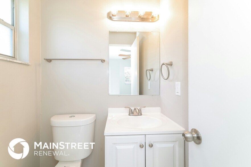 Building Photo - 6645 Gunnell Ct