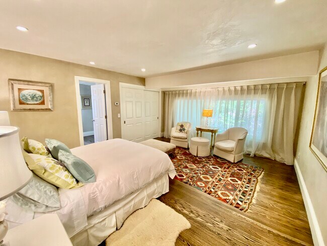 Building Photo - 3594 Silverado Trail N