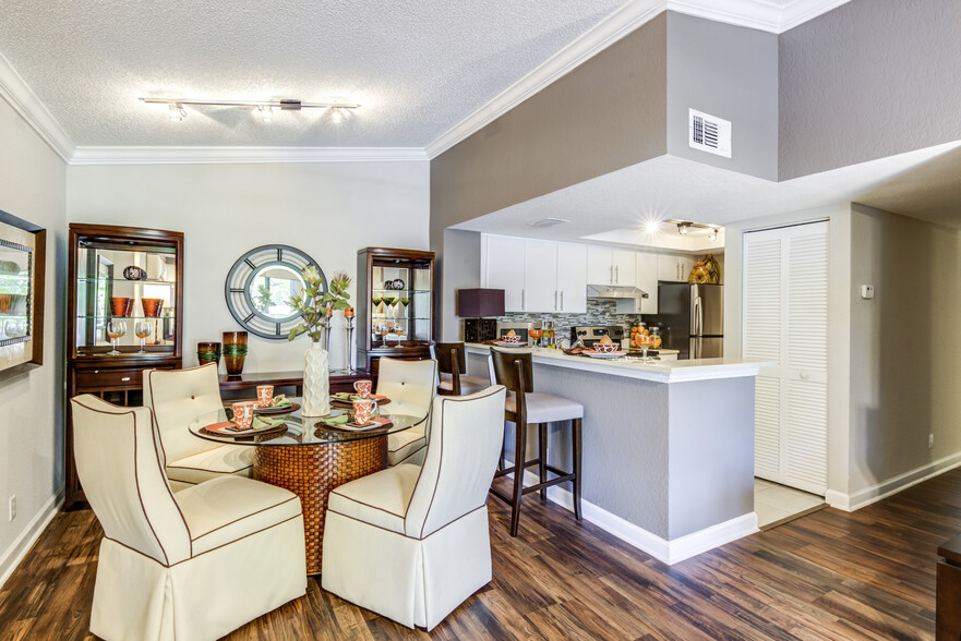 Model Dining and Kitchen - Gables Boca Place