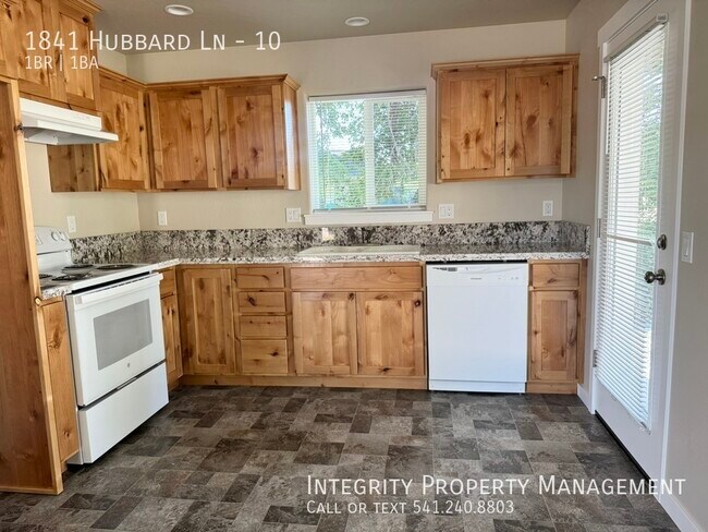 Building Photo - 1841 Hubbard Ln