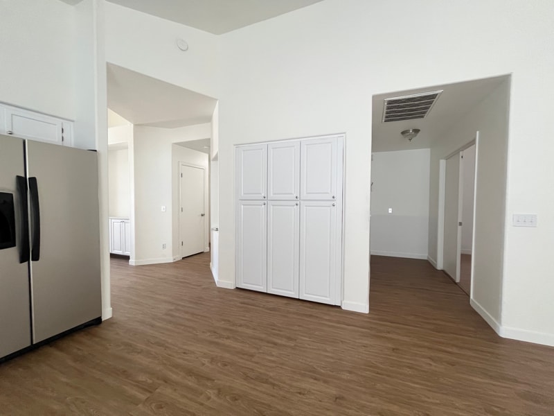 Building Photo - 7504 W Jenan Dr