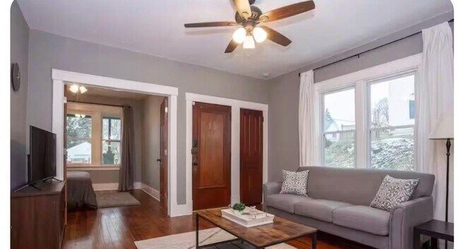 Building Photo - 1110 3rd St NW