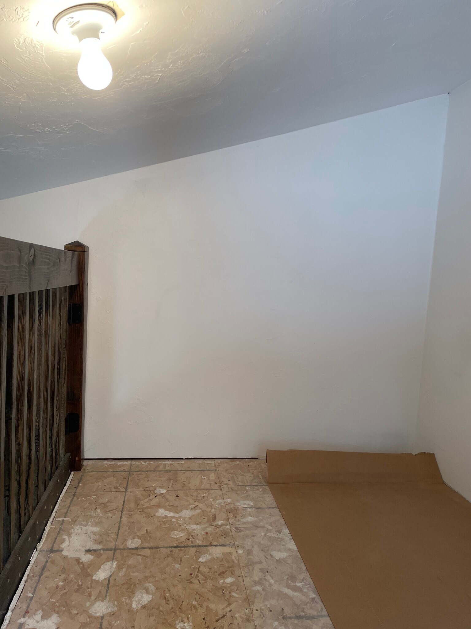 Building Photo - 209 W Barnes Rd