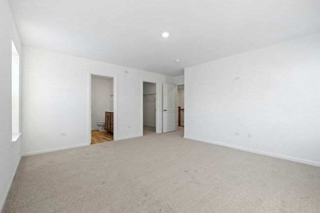 Building Photo - 16531 Golden Vly Ln