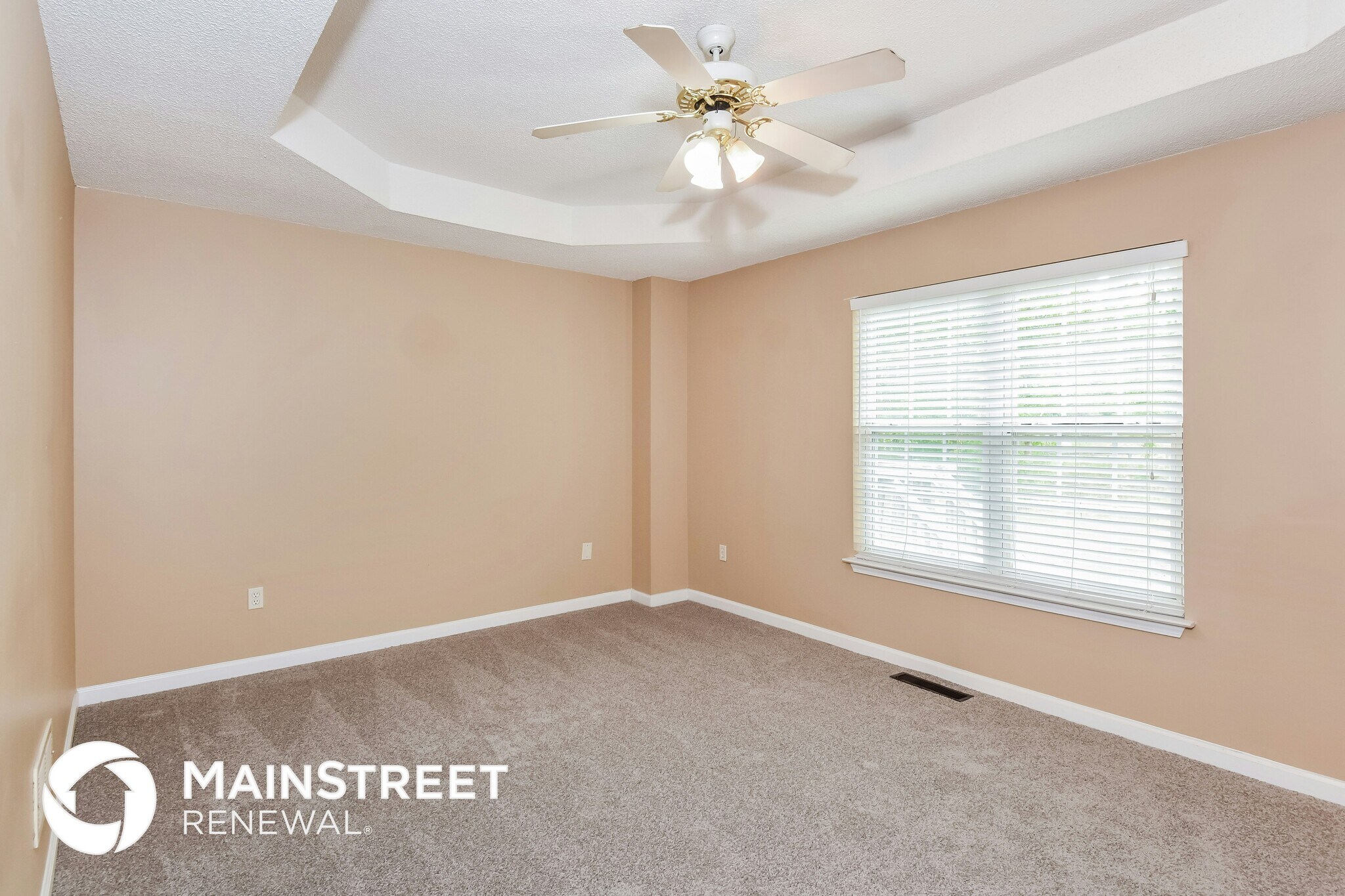 Building Photo - 3385 Slate Dr