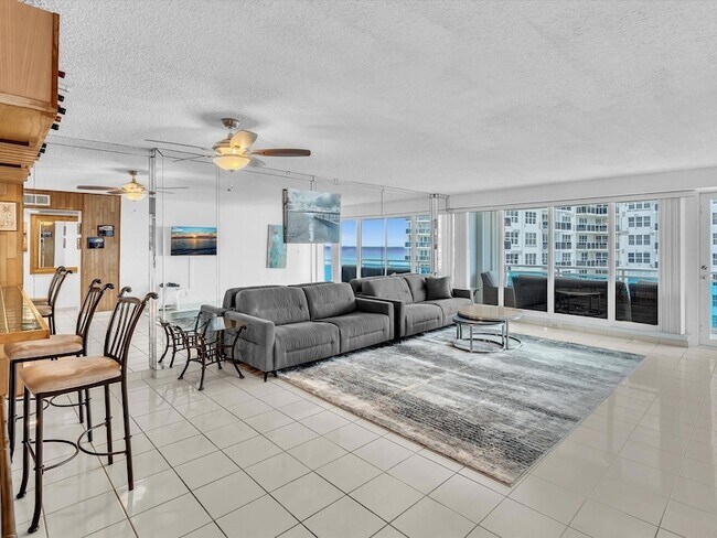 Building Photo - 3430 Galt Ocean Dr