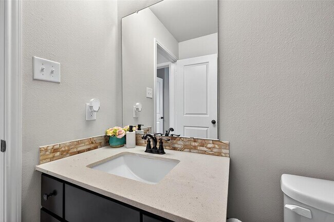Building Photo - 30148 Southern Sky Dr