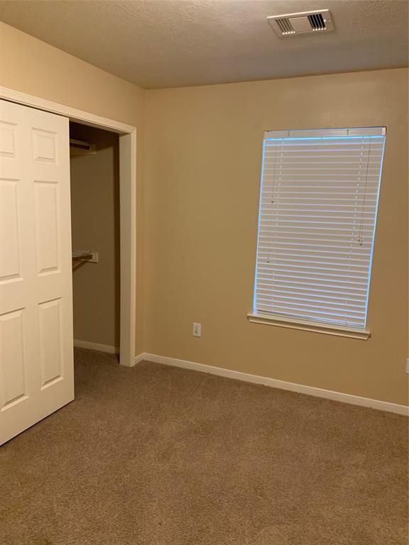 Building Photo - 5429 Lilac Grove Ln