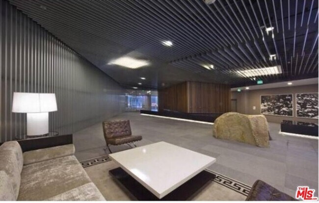 Building Photo - 3785 Wilshire Blvd