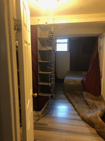 Building Photo - 84 Thorndike St