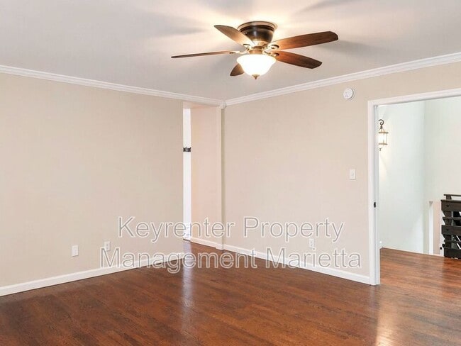 Building Photo - 510 E Ponce de Leon Ave
