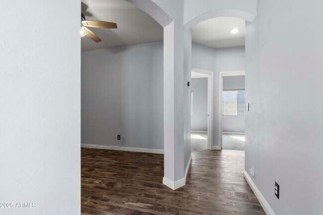 Building Photo - 12909 W Aster Dr