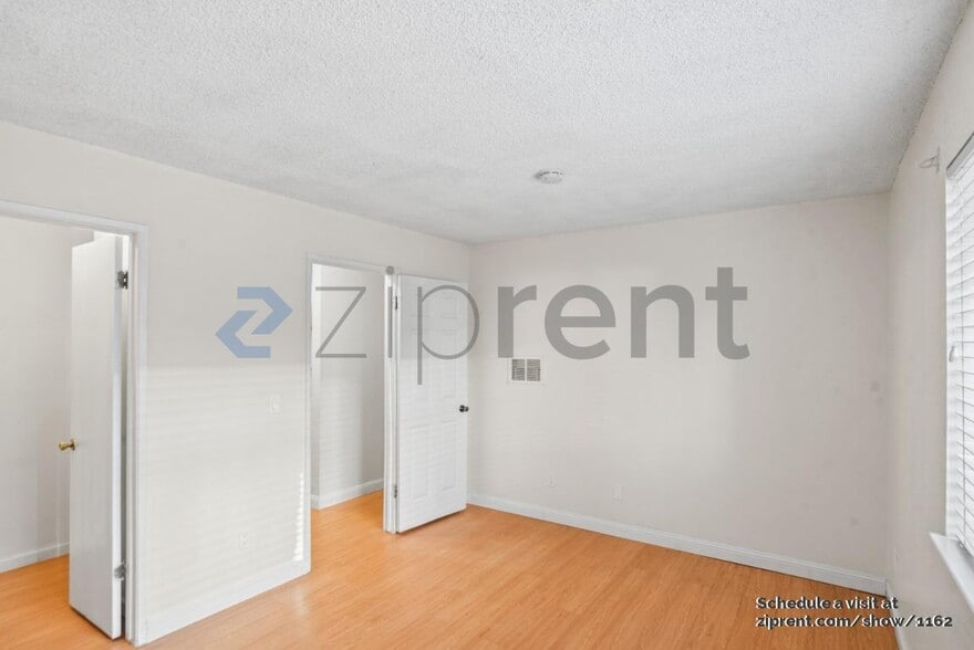 Building Photo - 1079 Tekman Dr