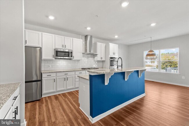 Building Photo - 5559 Trafalgar Cir