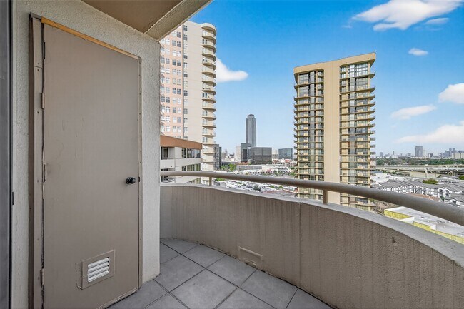 Building Photo - 3525 Sage Rd