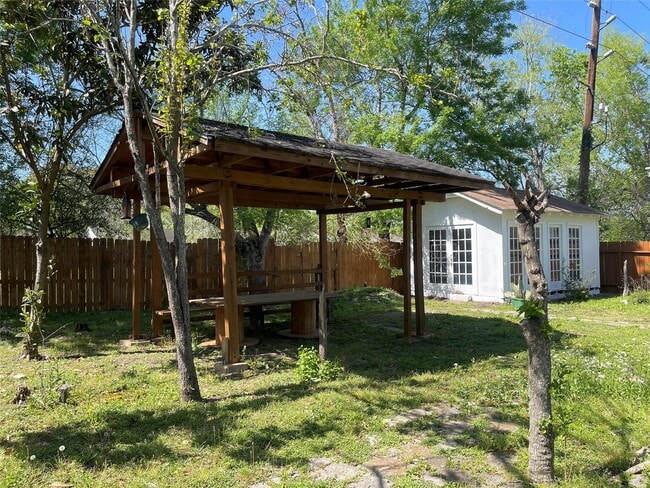Building Photo - 507 Shenandoah Dr