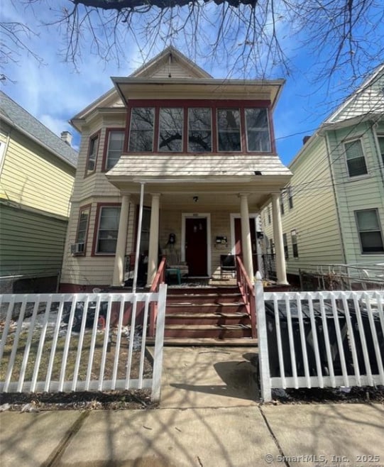 Primary Photo - 355 Newhall St