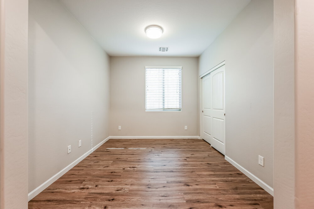 Building Photo - 12034 W Lariat Ct