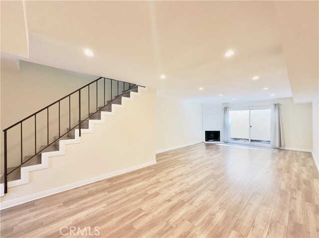 Building Photo - 525 E Verdugo Ave