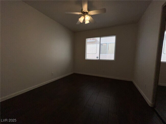 Building Photo - 7916 Thorne Pine Ave