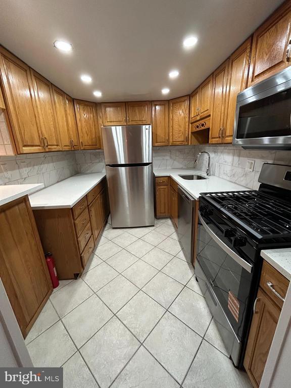 Building Photo - 312 Old Forge Crossing