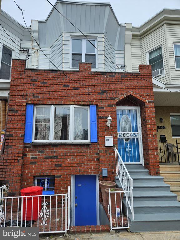 Primary Photo - 342 N Simpson St