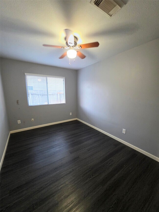 Building Photo - 9514 Manorstone Ct