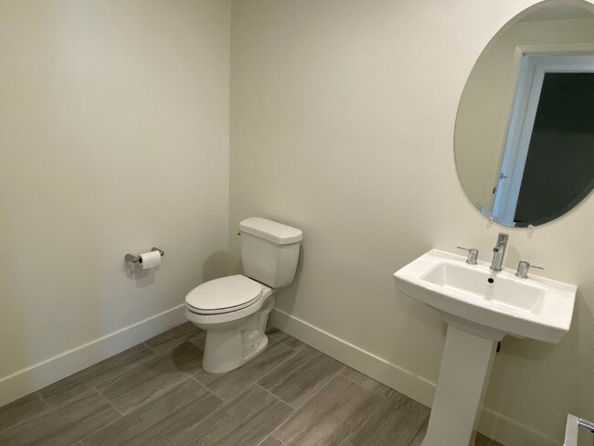 Building Photo - Recently Built and Immaculate 3 Bedroom 2.5 Bathroom Condo in Milpitas