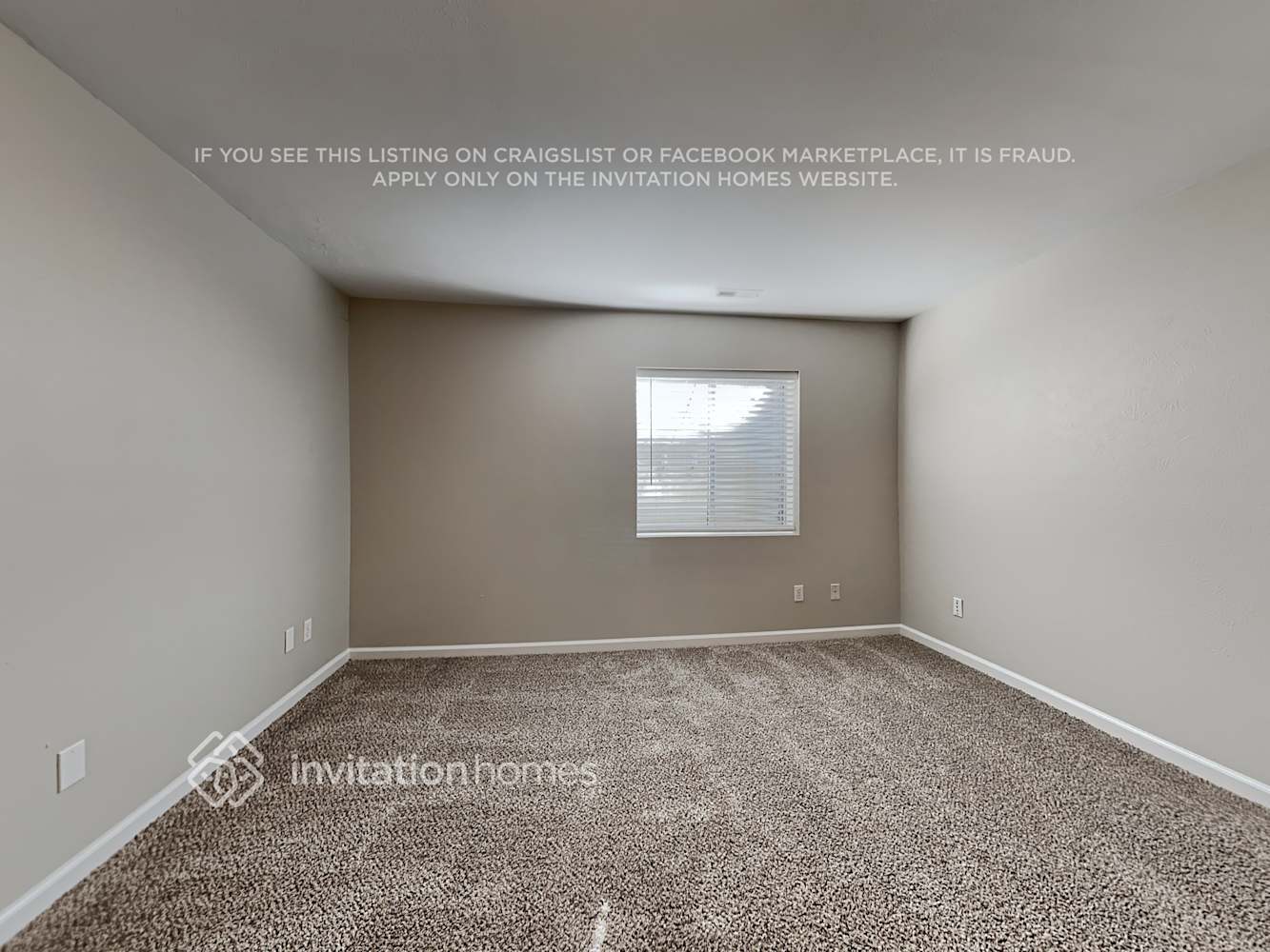 Building Photo - 2865 Leoti Dr