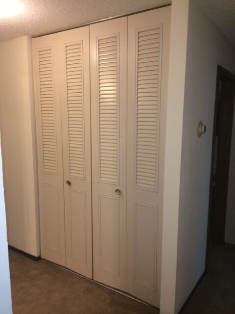 Building Photo - 1905 Wilson Ave